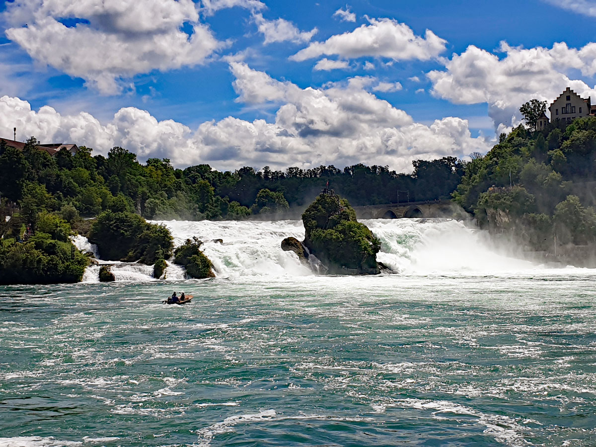 Wanderung vom Bahnhof Schaffhausen zum Rheinfall